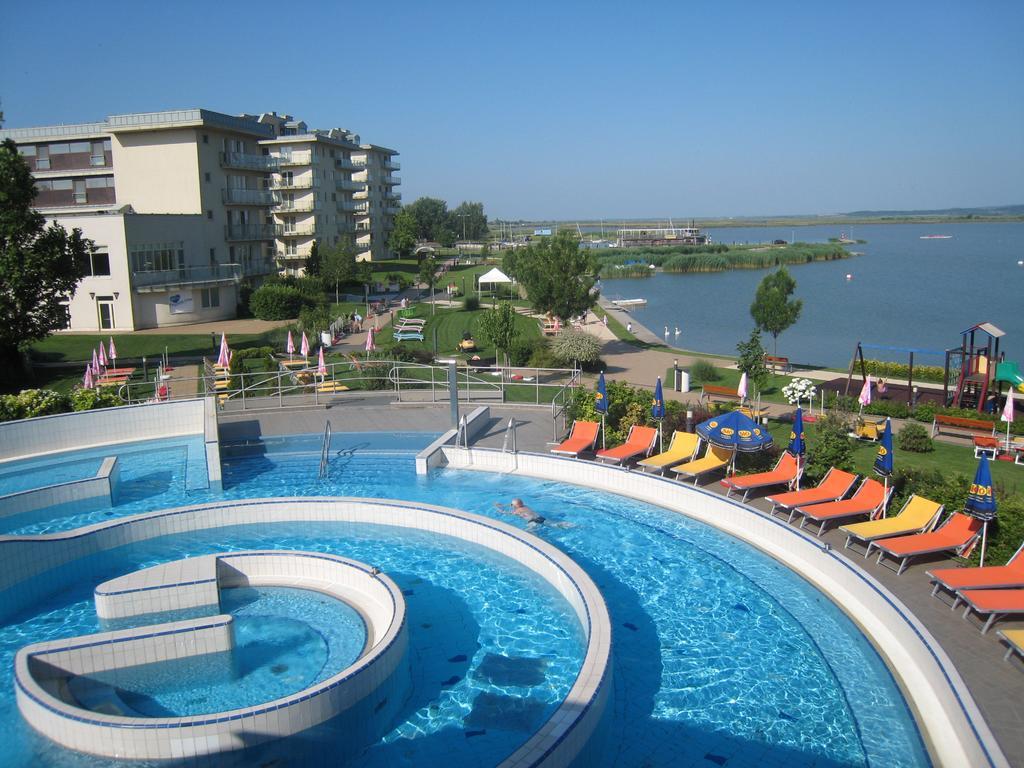 Wellness Apartments In Velence Exterior foto